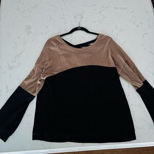Staccato Black and Tan Colorblock Sweatshirt